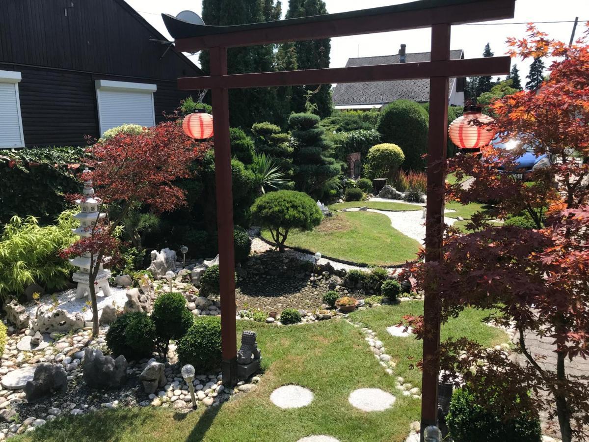 Nyaralo Japankerttel - Apartment With Japanese Garden Balatonmáriafürdő Zewnętrze zdjęcie