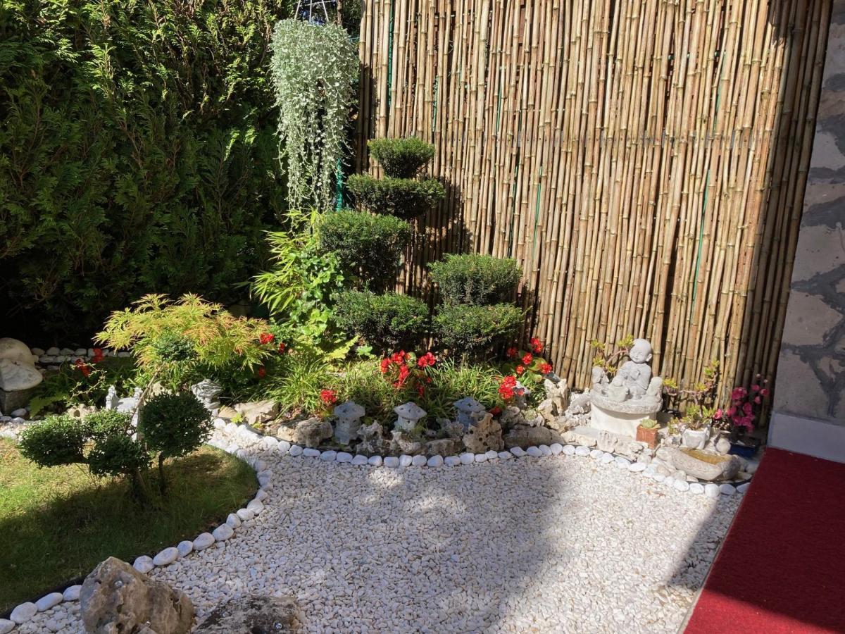 Nyaralo Japankerttel - Apartment With Japanese Garden Balatonmáriafürdő Zewnętrze zdjęcie